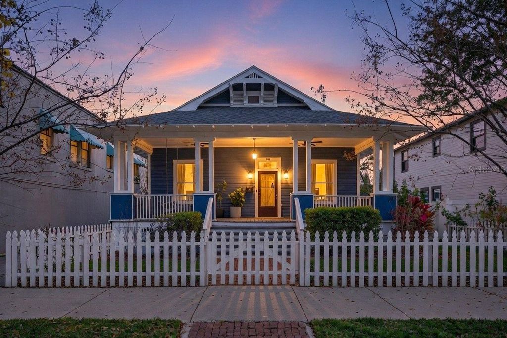 Photo of 306 E Ross Avenue, Tampa, FL 33602 (MLS # TB8480531)