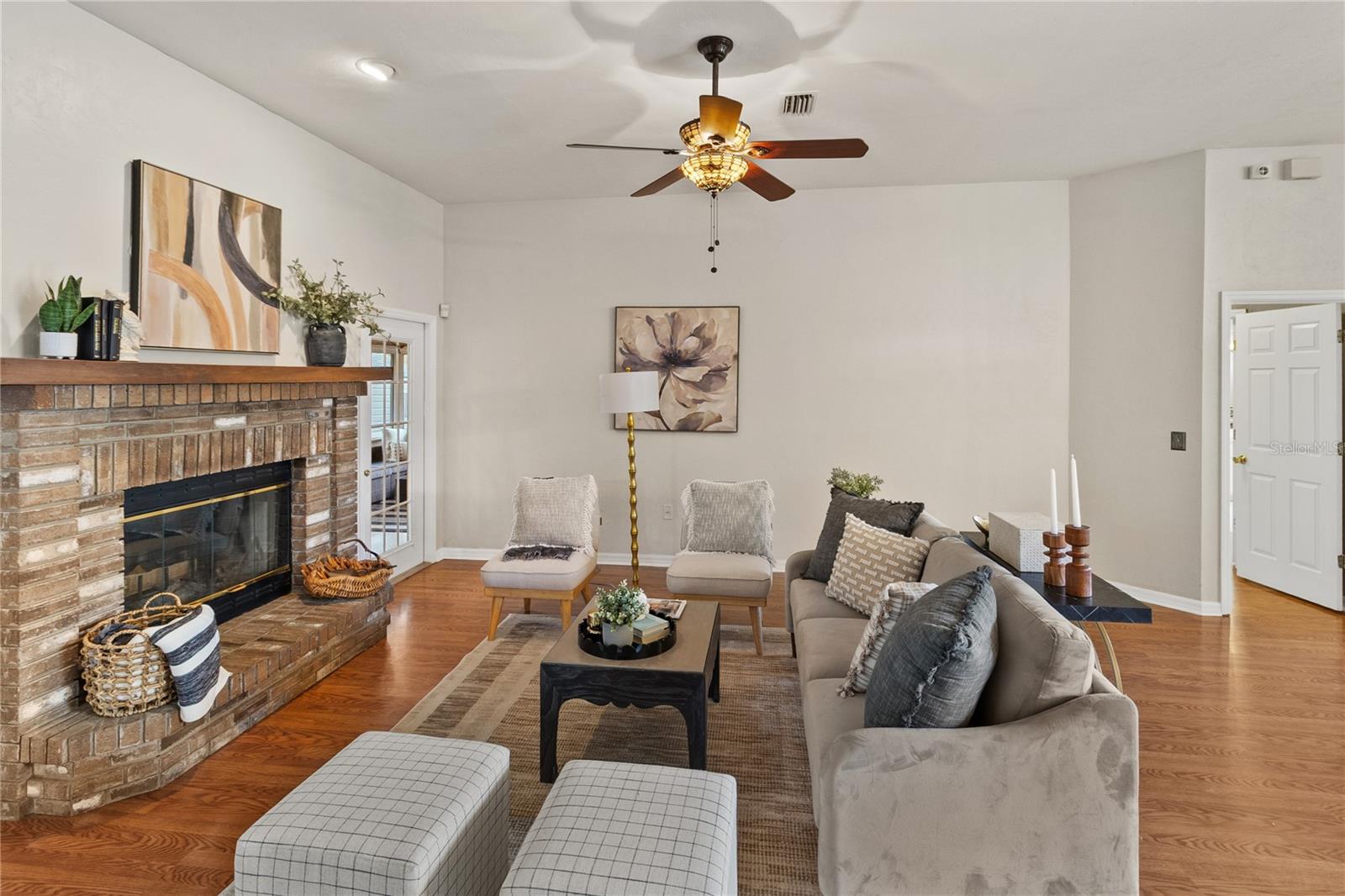 MILE RUN PH II UNIT H-2 R/P - Residential