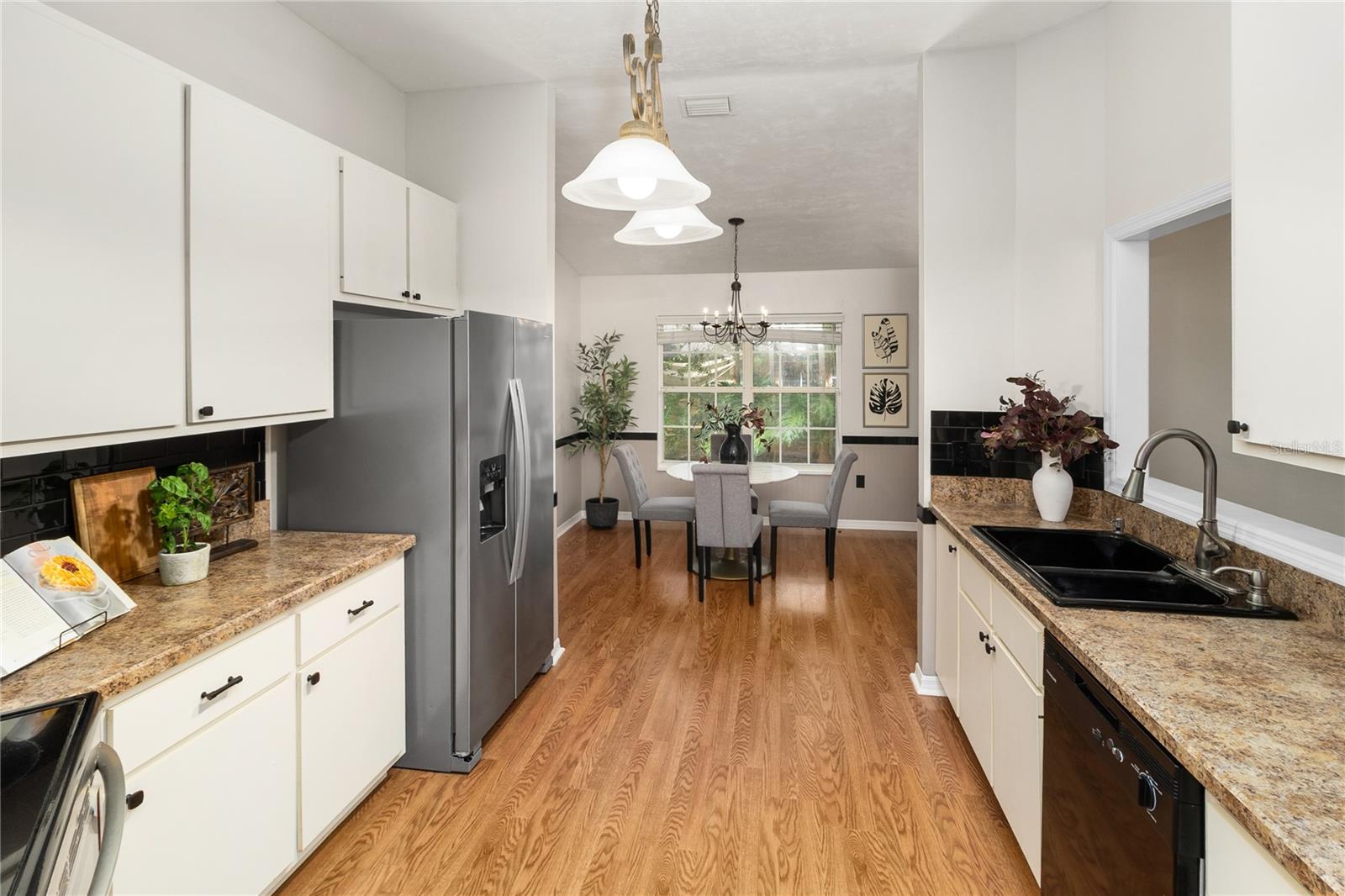MILE RUN PH II UNIT H-2 R/P - Residential