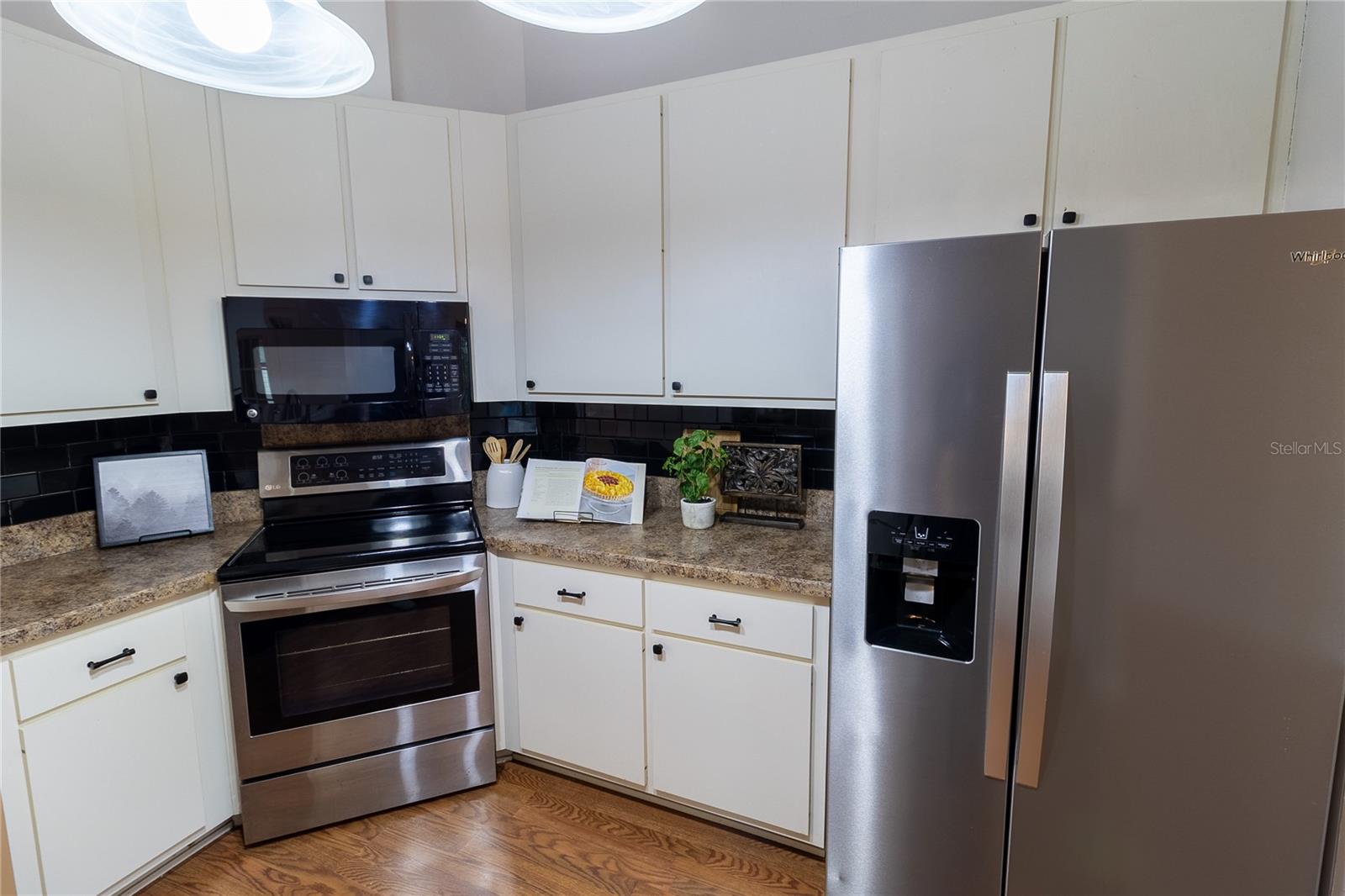 MILE RUN PH II UNIT H-2 R/P - Residential