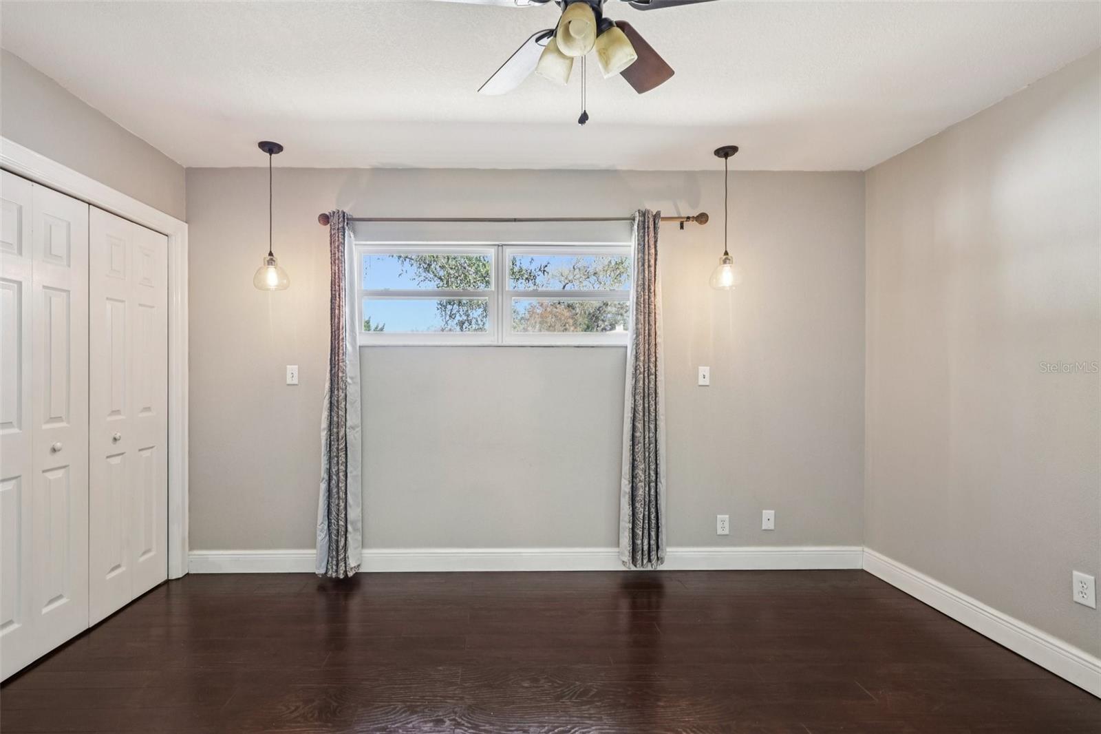 RIVERSHORES - Residential