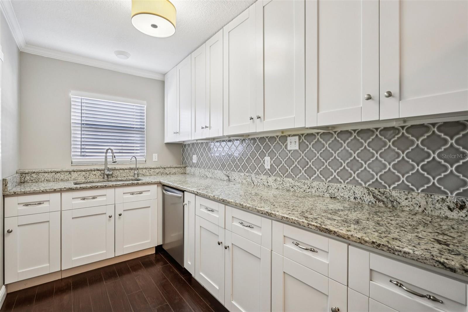 RIVERSHORES - Residential