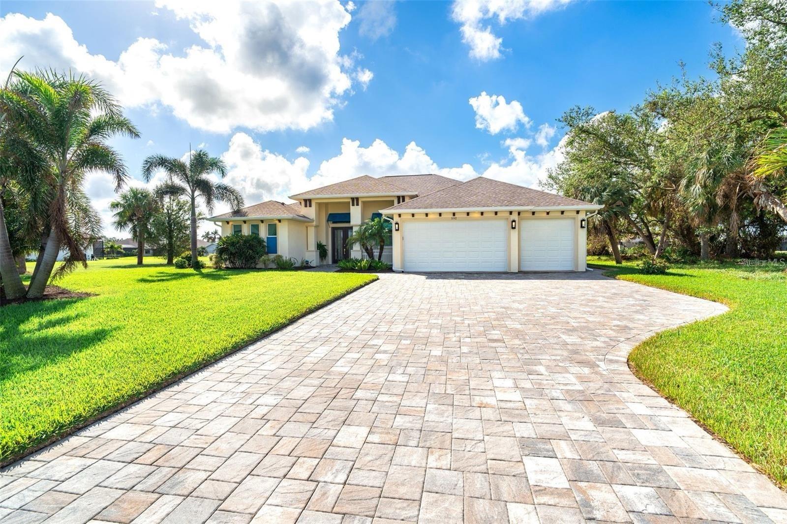 592 BOUNDARY BOULEVARD