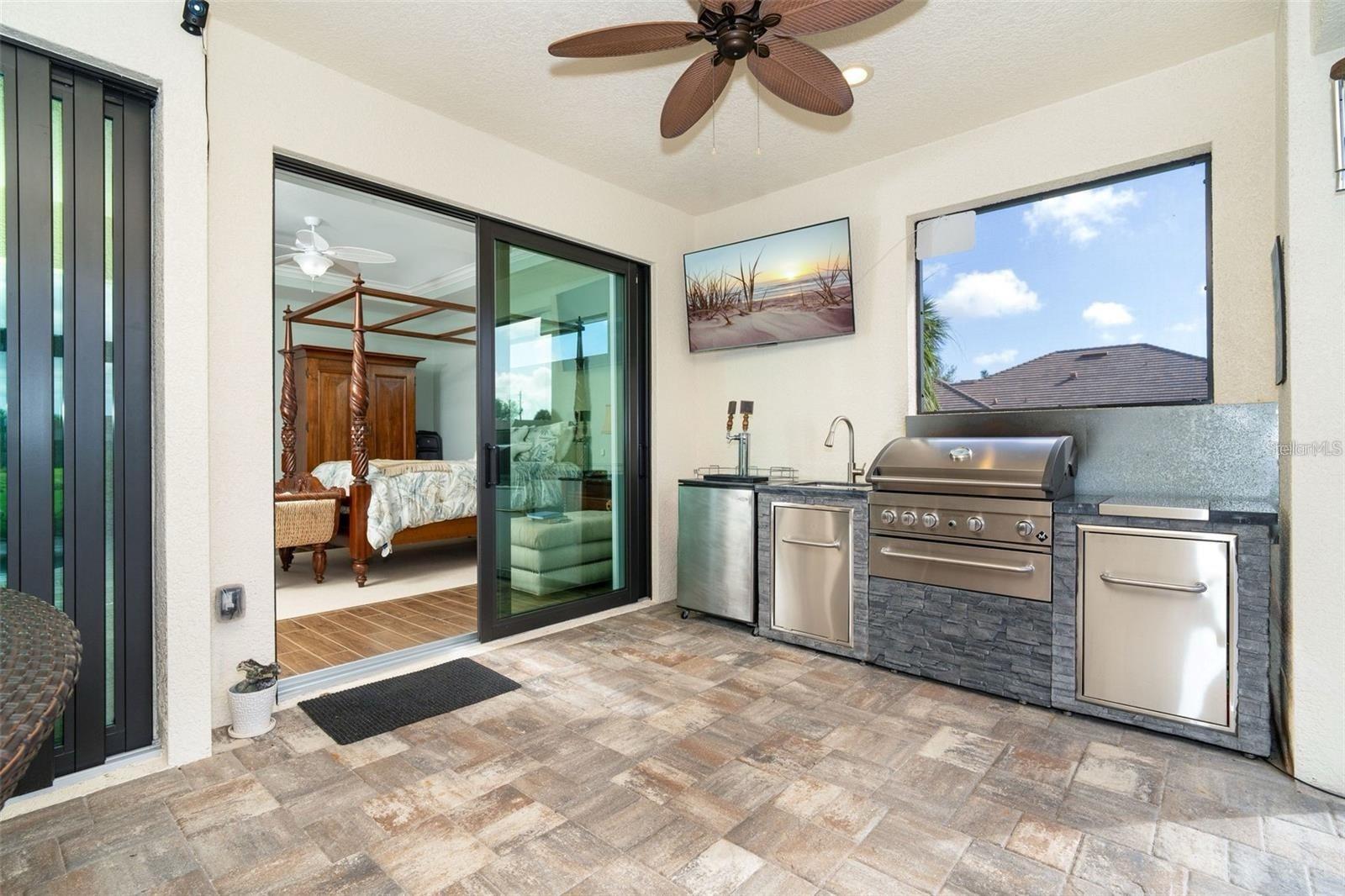 ROTONDA WEST BROADMOOR - Residential