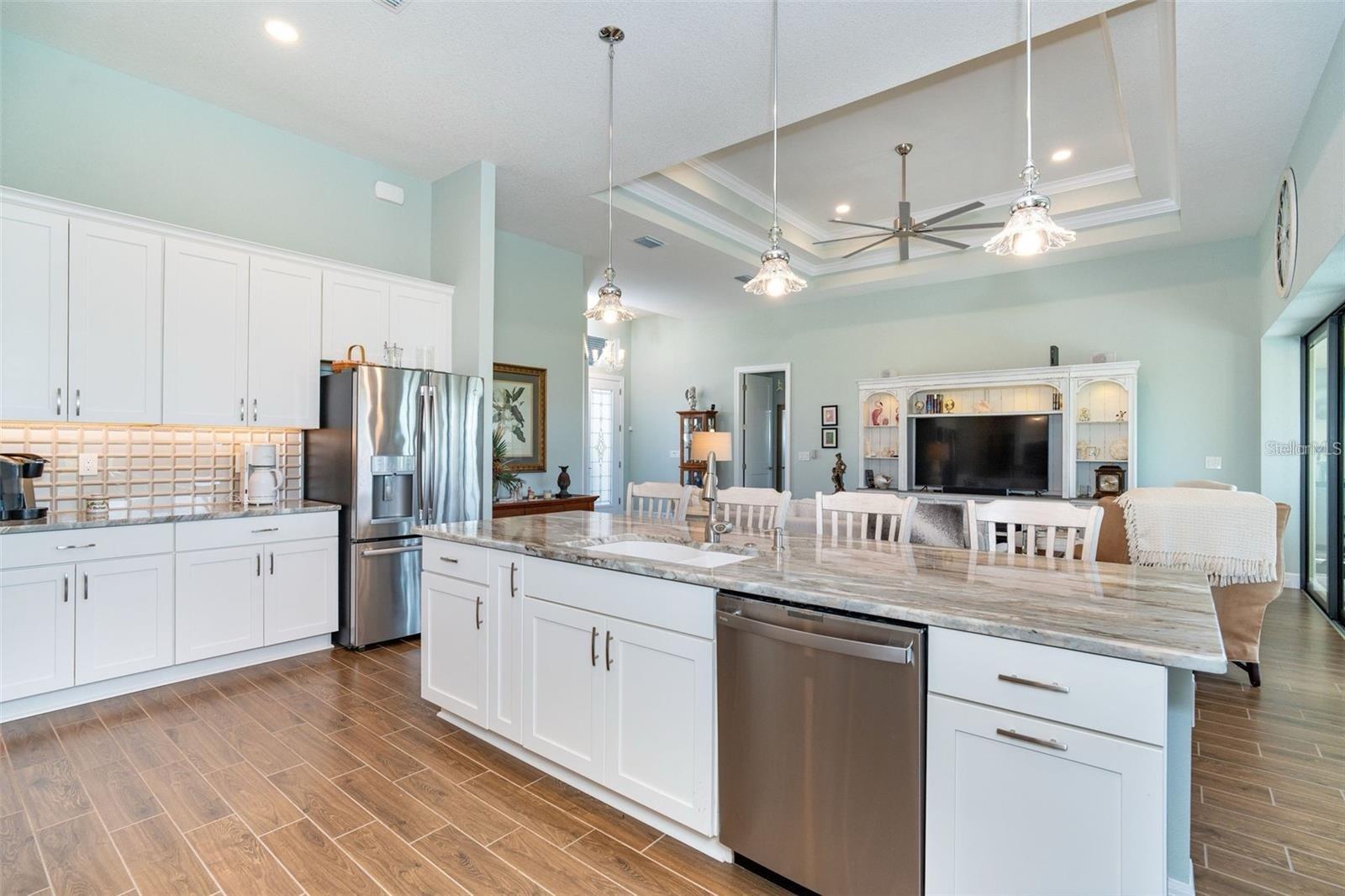 ROTONDA WEST BROADMOOR - Residential