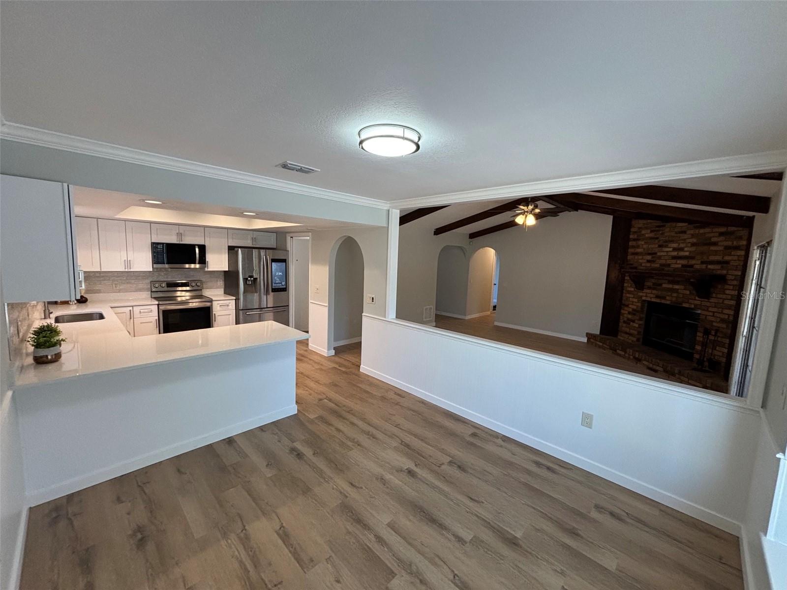 9801 SE SUNSET HARBOR ROAD