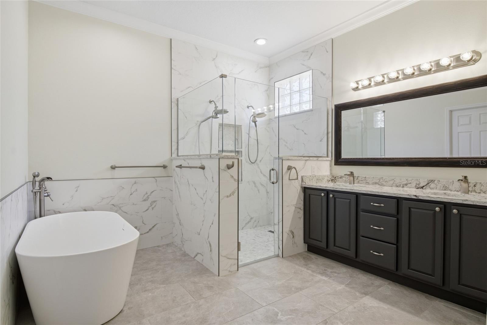 LAKE VALLEY SUB - Residential