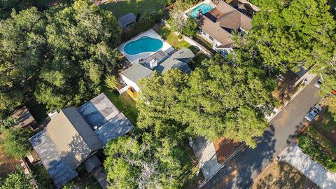 A home in MOUNT DORA