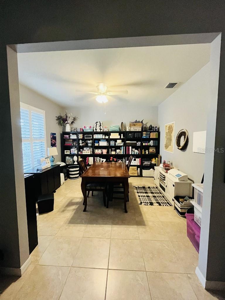 2409 CARNATION COURT
