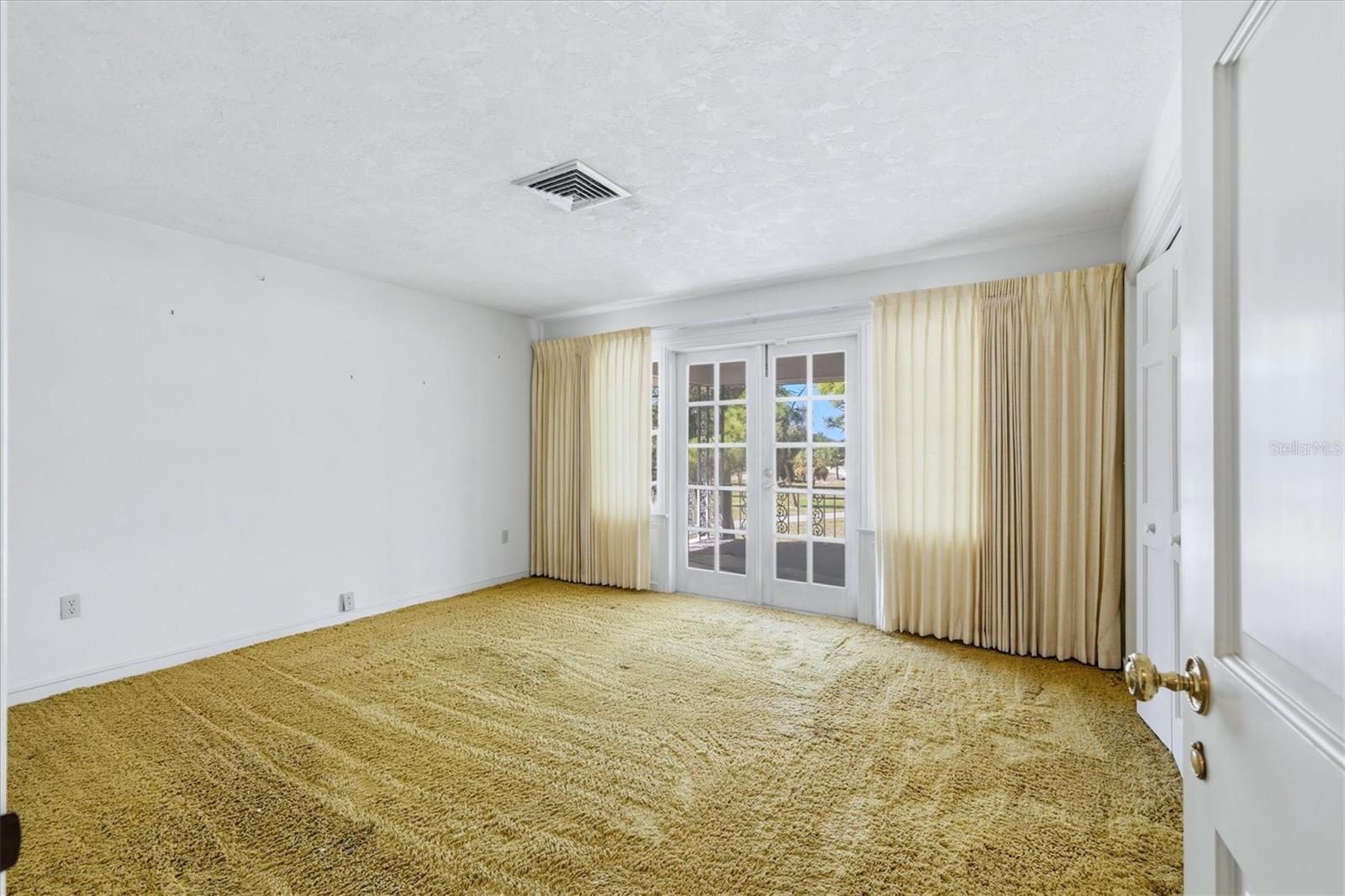 PALMA SOLA HEIGHTS - Residential