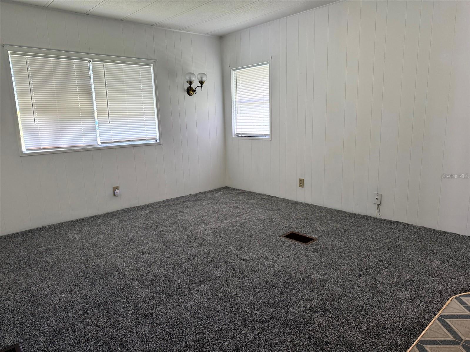 OAK PARK VILLAGE - Residential Lease