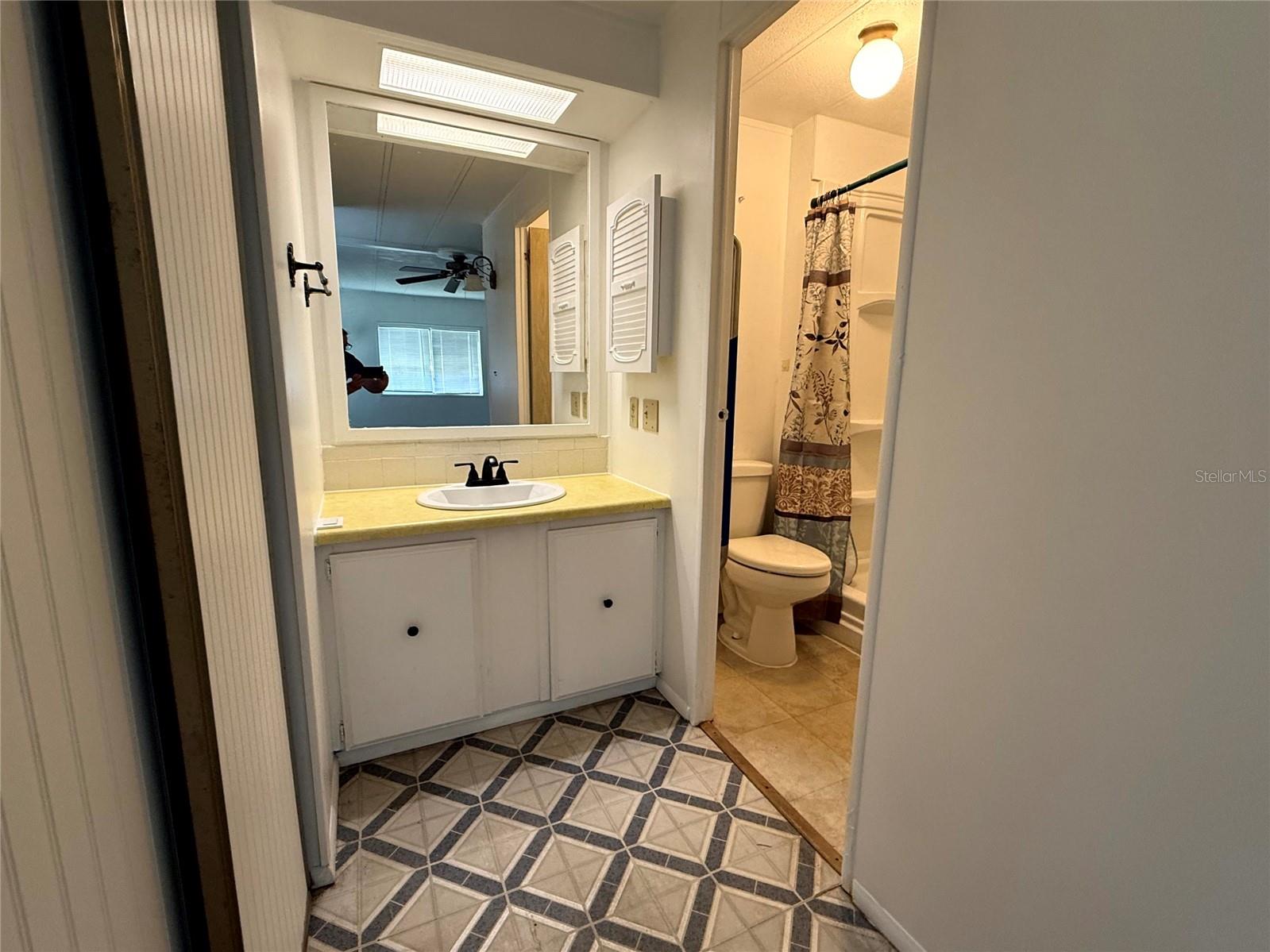 OAK PARK VILLAGE - Residential Lease