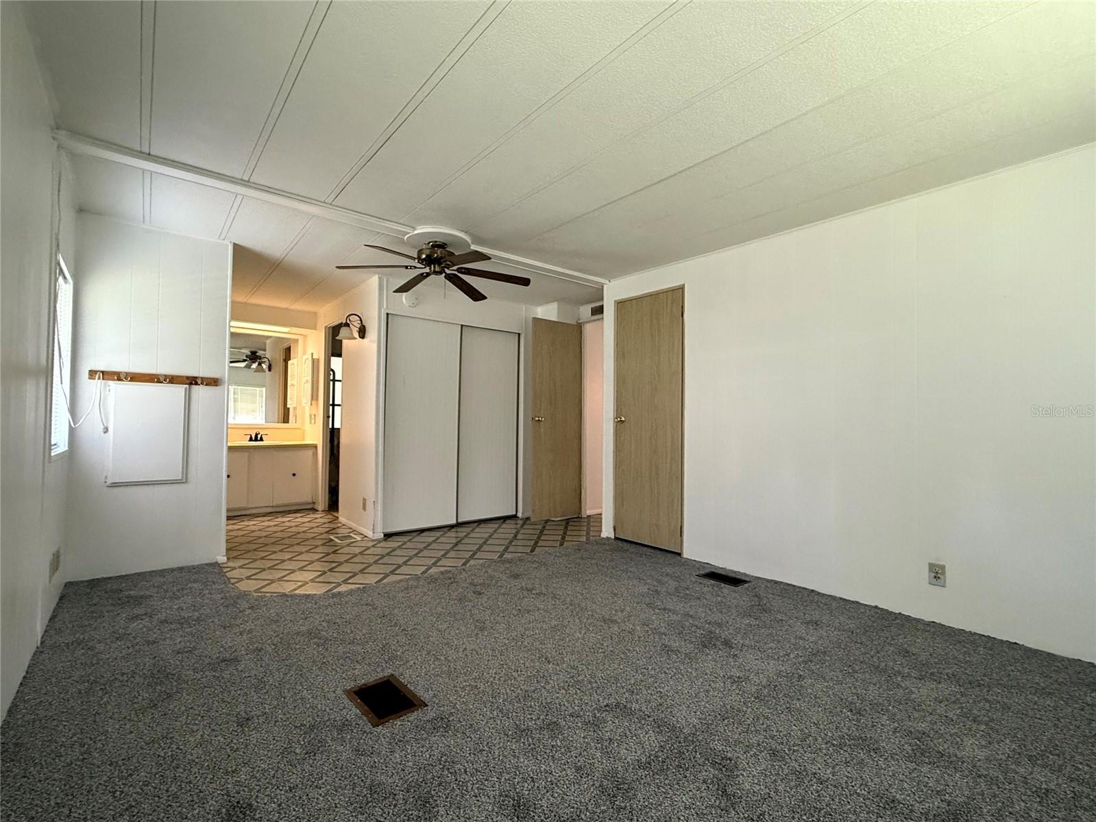 OAK PARK VILLAGE - Residential Lease