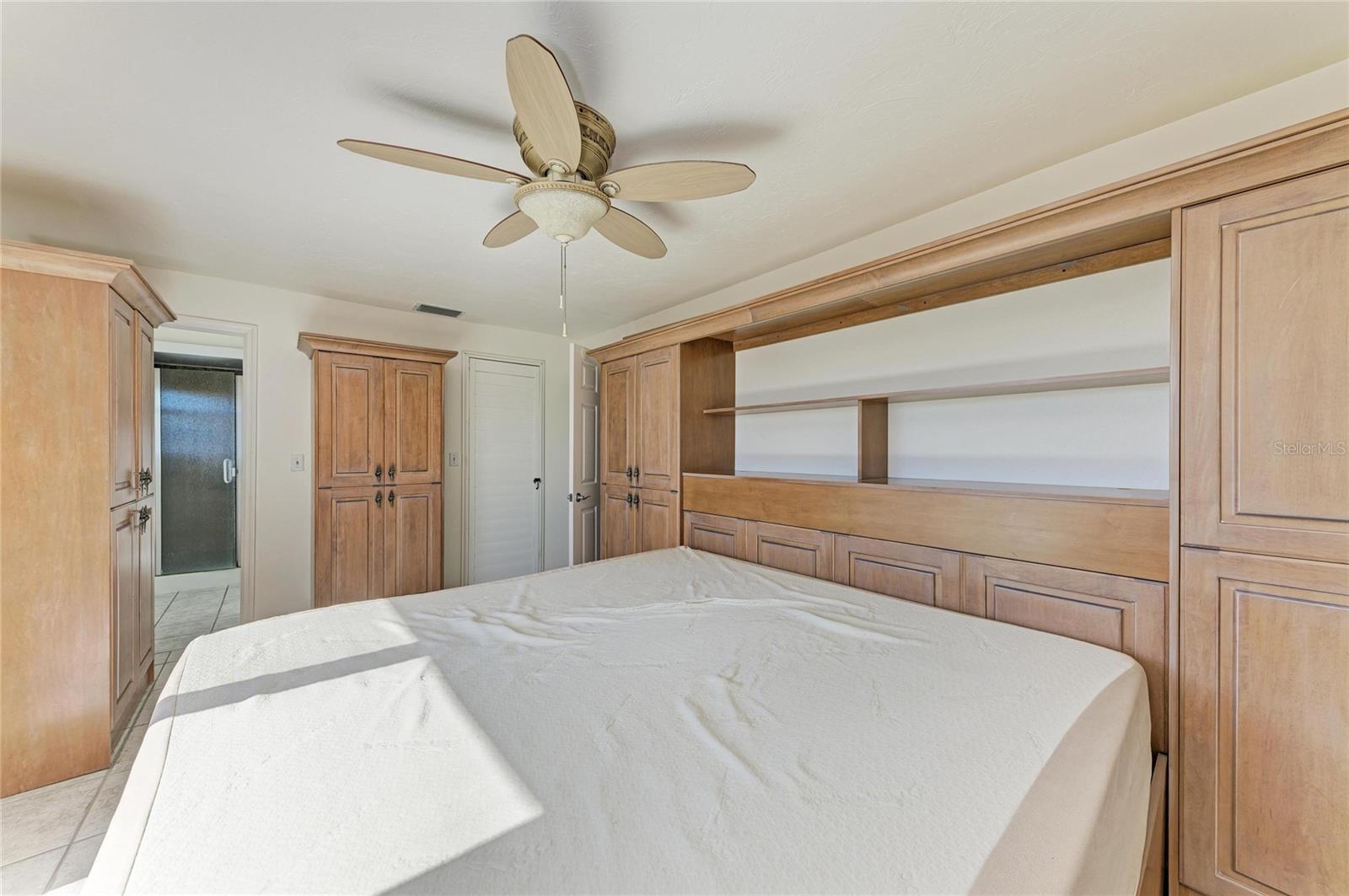 SHORE ACRES RESUBDIVIDED - Residential