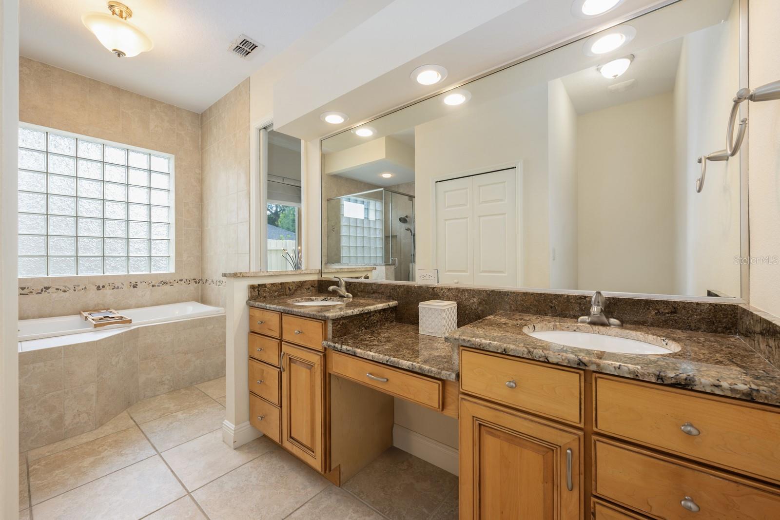 DUBSDREAD HEIGHTS - Residential