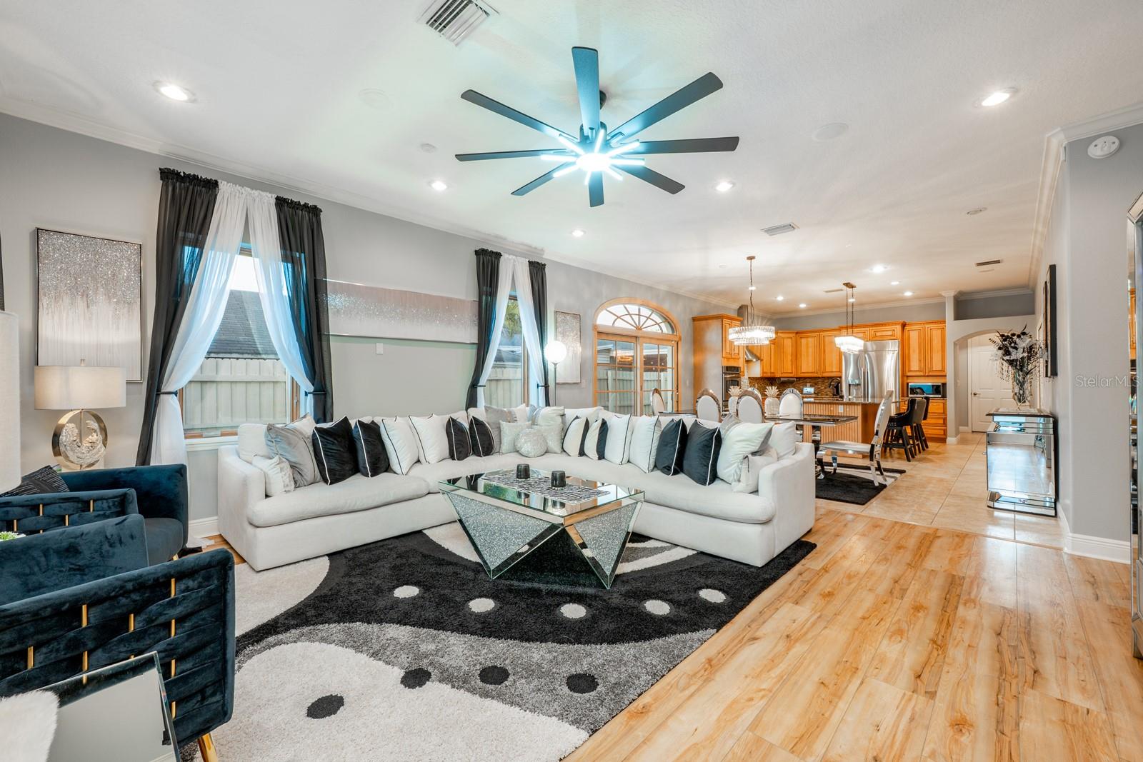 DUBSDREAD HEIGHTS - Residential