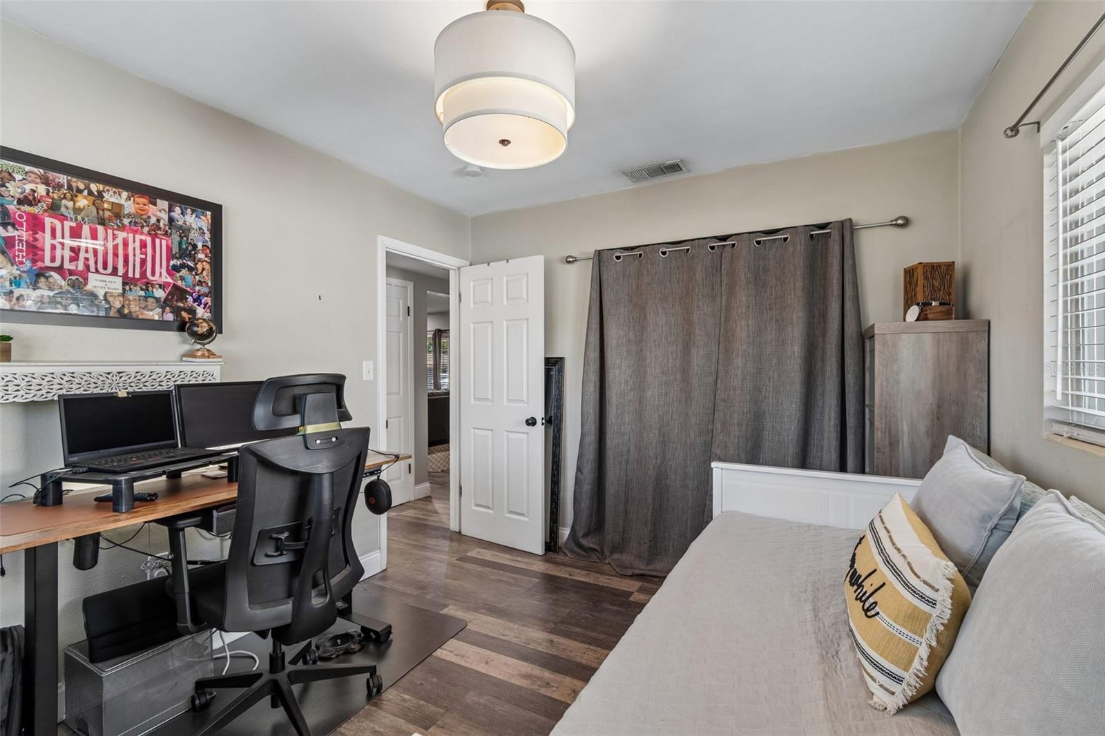 HIGHLAND OAK - Residential