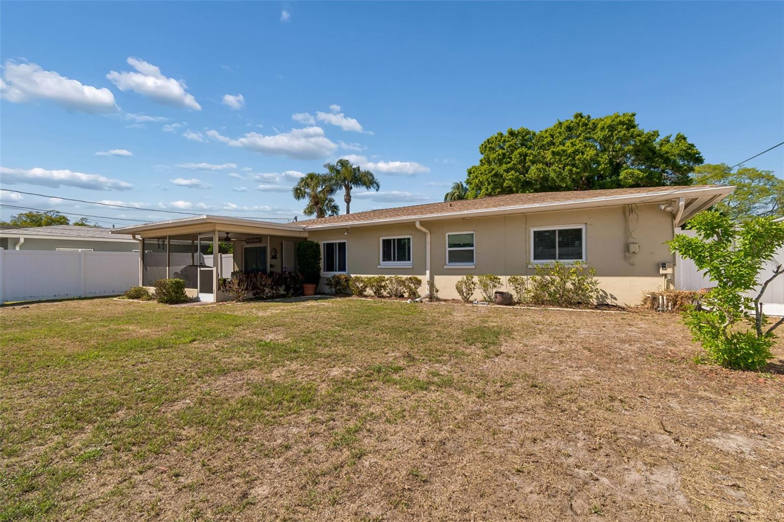 HIGHLAND OAK - Residential