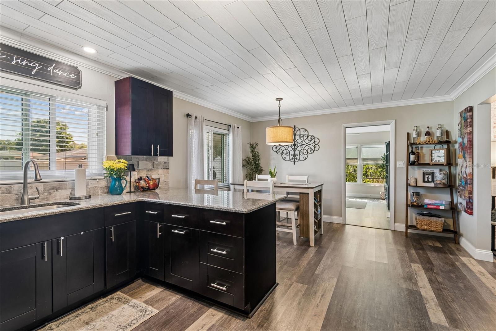 HIGHLAND OAK - Residential