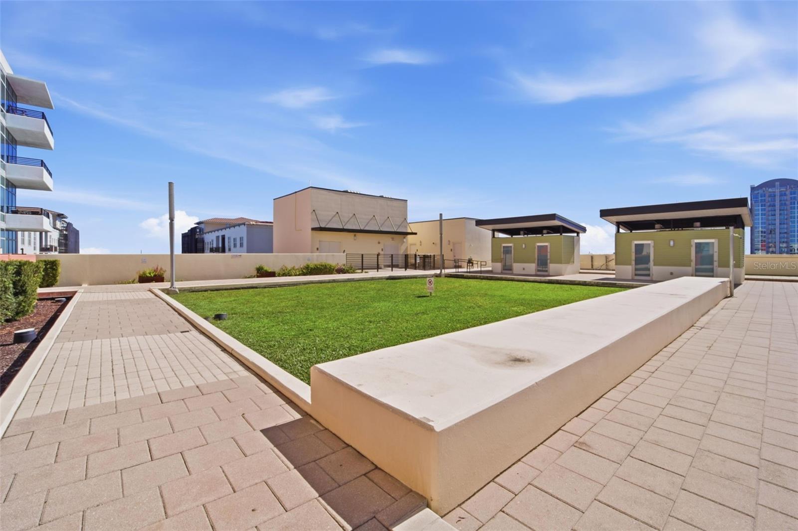 GRAND CENTRAL AT KENNEDY RESID - Residential Lease