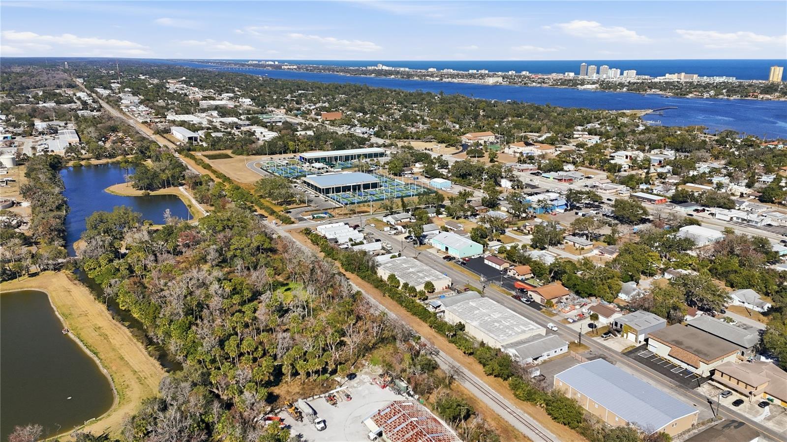 MASON & CARSWELLS HOLLY HILL - Commercial Sale