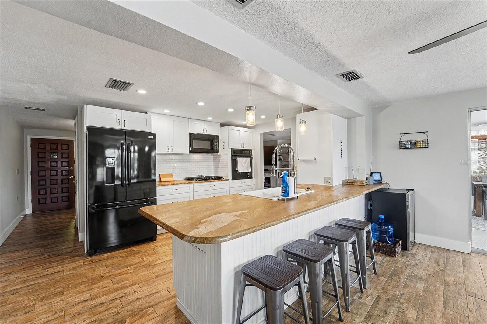 5736 MELALEUCA DRIVE 22