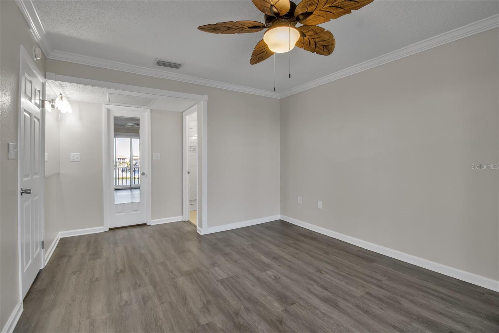 BAYSHORE ON THE LAKE APTS III SEC2 - Residential