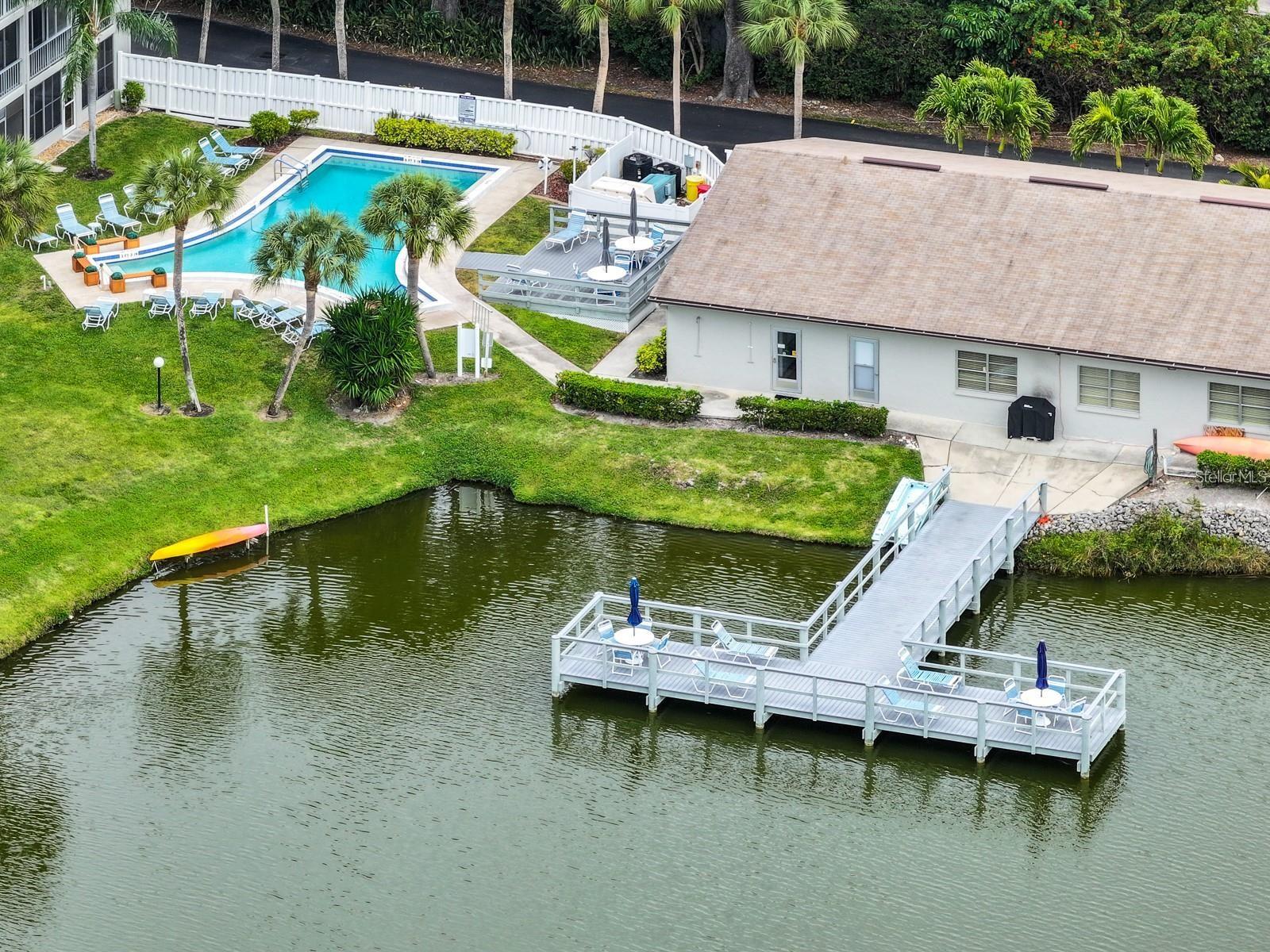 BAYSHORE ON THE LAKE APTS III SEC2 - Residential