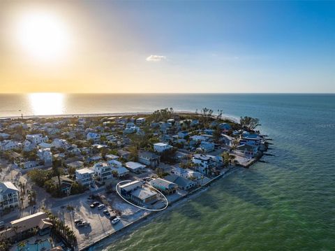 A home in ANNA MARIA