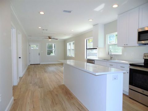 A home in TAMPA