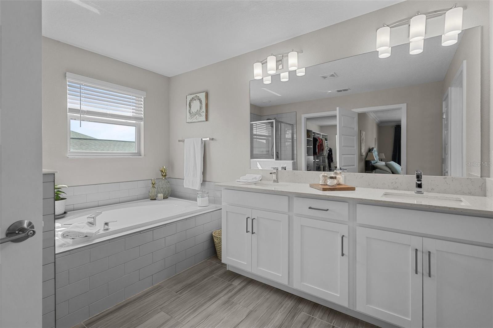 4077 CADENCE LOOP