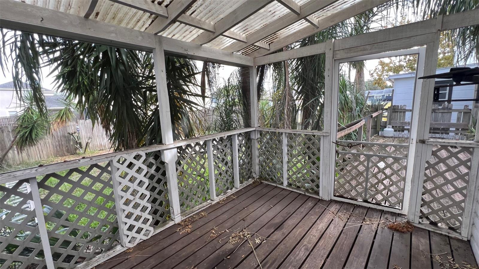 EUSTIS - Residential Income