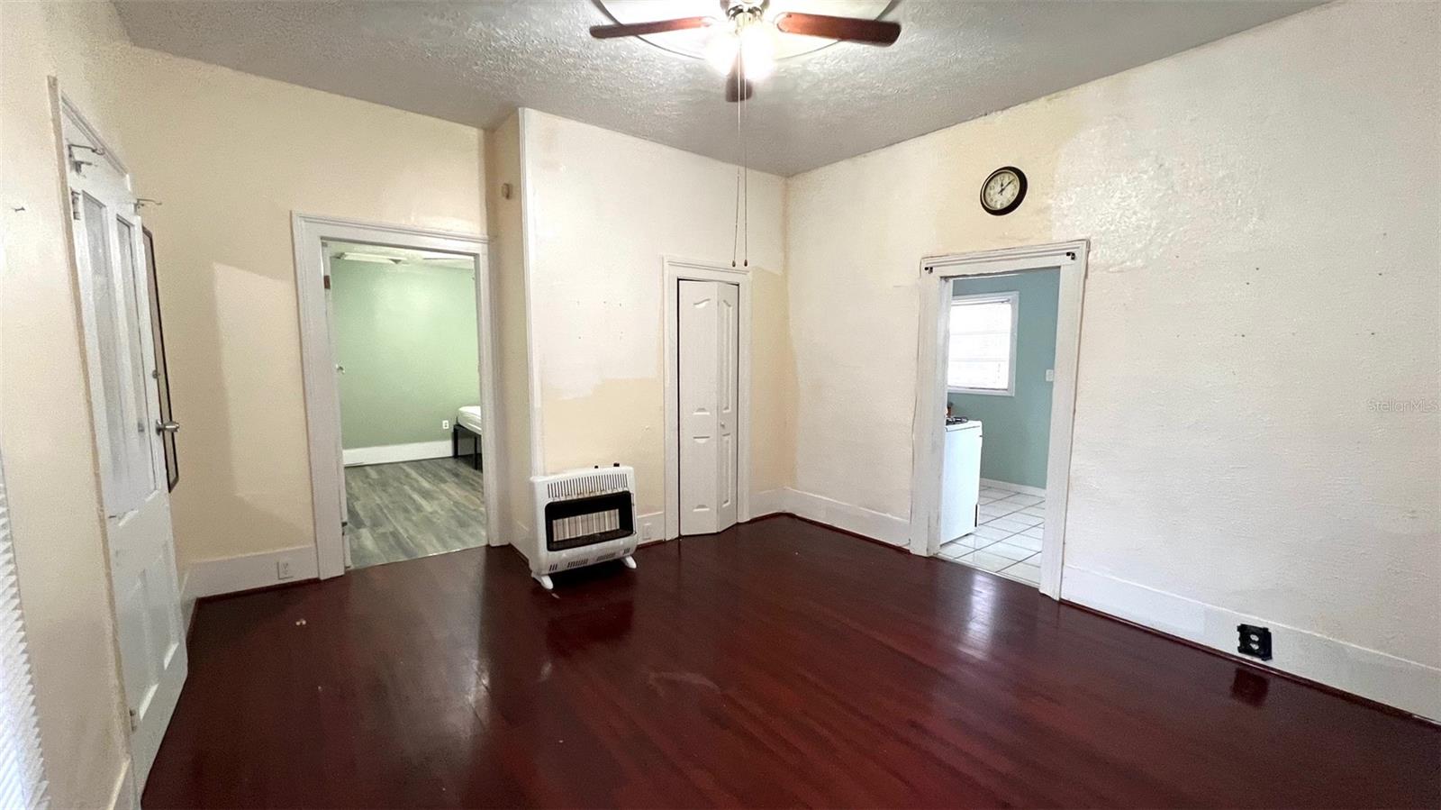 EUSTIS - Residential Income