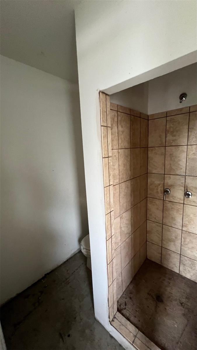 EUSTIS - Residential Income