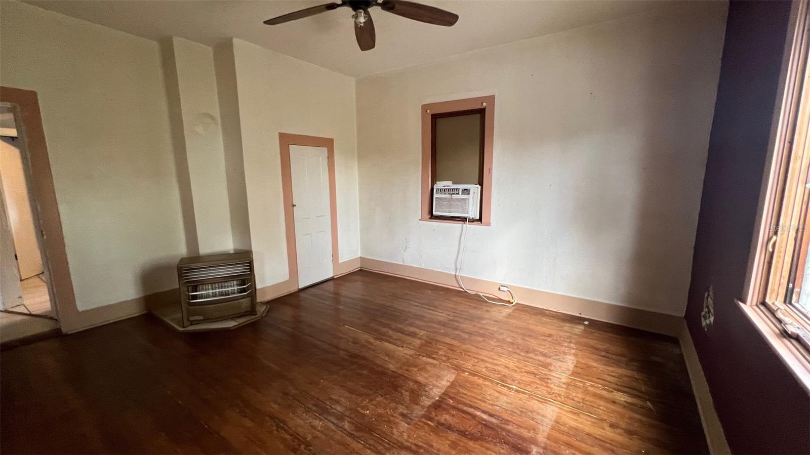 EUSTIS - Residential Income