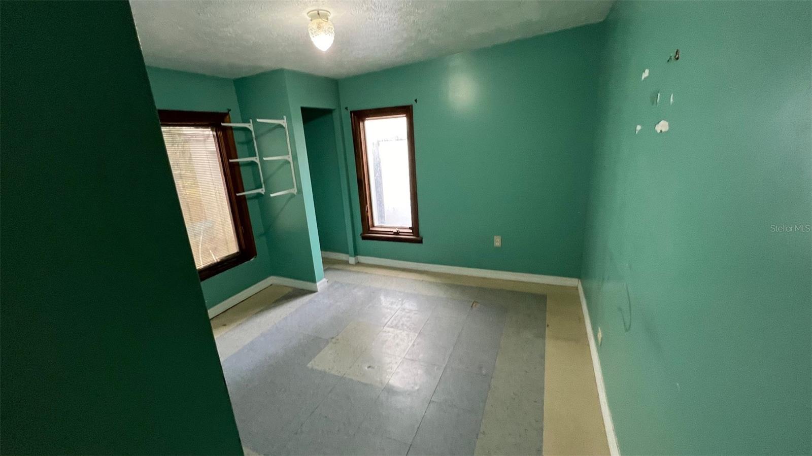 EUSTIS - Residential Income