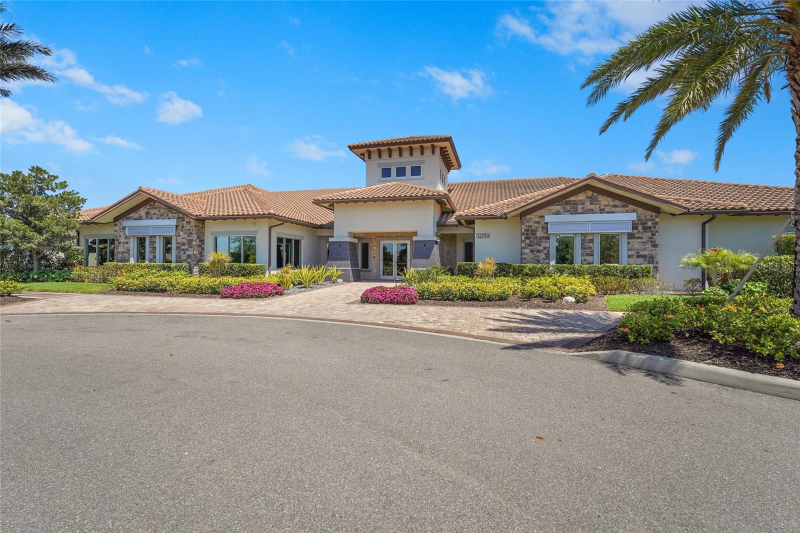 LEGACY ESTATES AT ESPLANADE ON PALMER RANCH - Residential