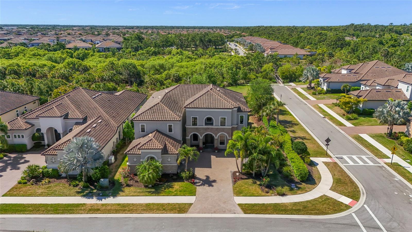 LEGACY ESTATES AT ESPLANADE ON PALMER RANCH - Residential