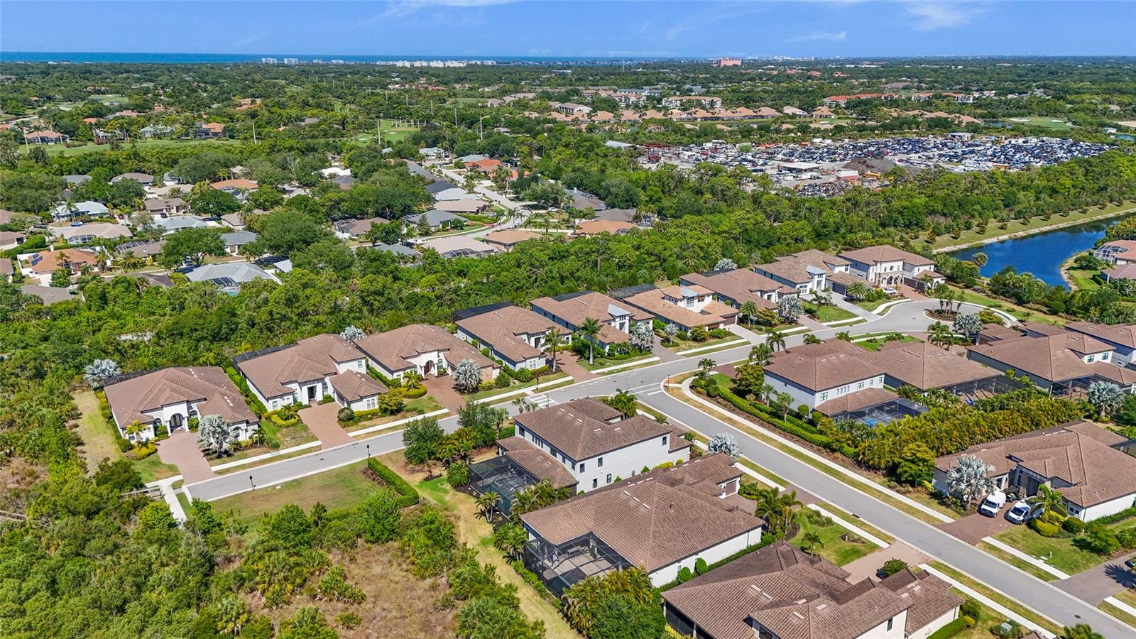 LEGACY ESTATES AT ESPLANADE ON PALMER RANCH - Residential