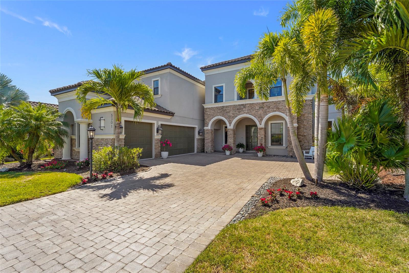 5301 GREENBROOK DRIVE