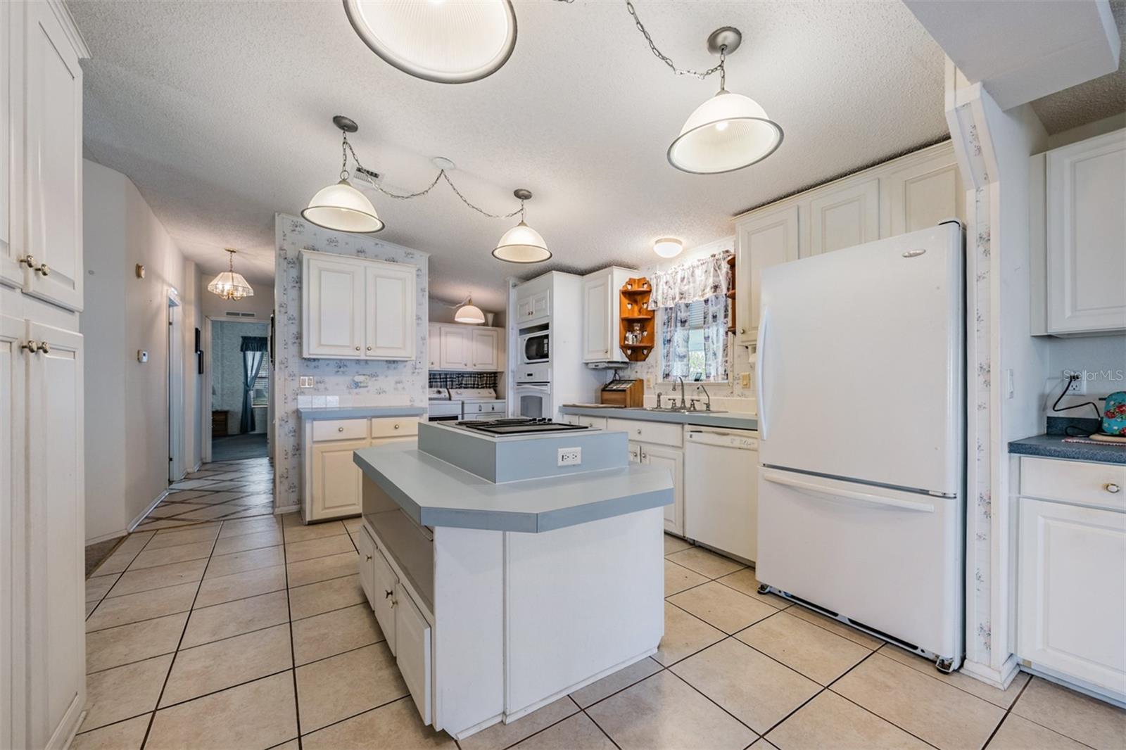 LAKE N GOLF ESTATES ADD - Residential