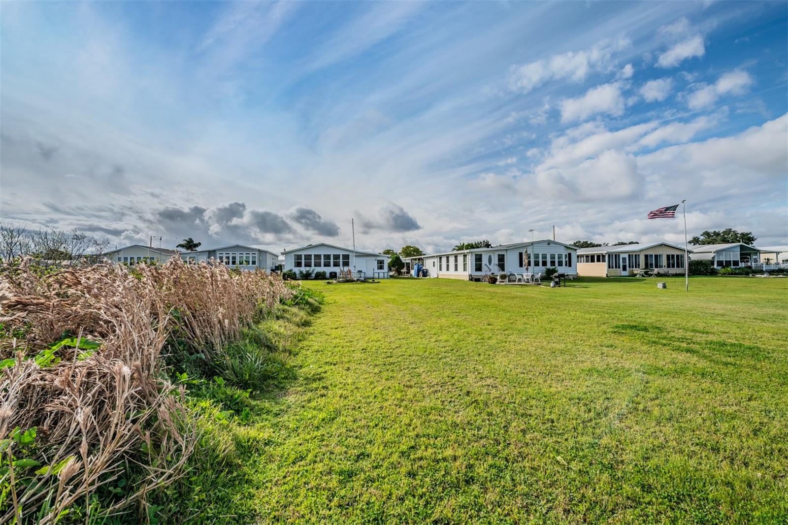 LAKE N GOLF ESTATES ADD - Residential