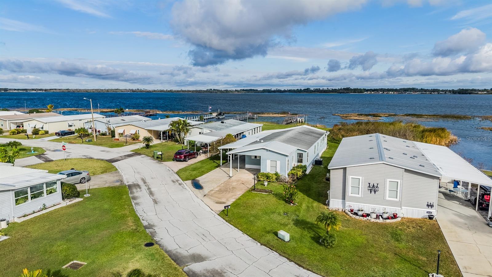 LAKE N GOLF ESTATES ADD - Residential