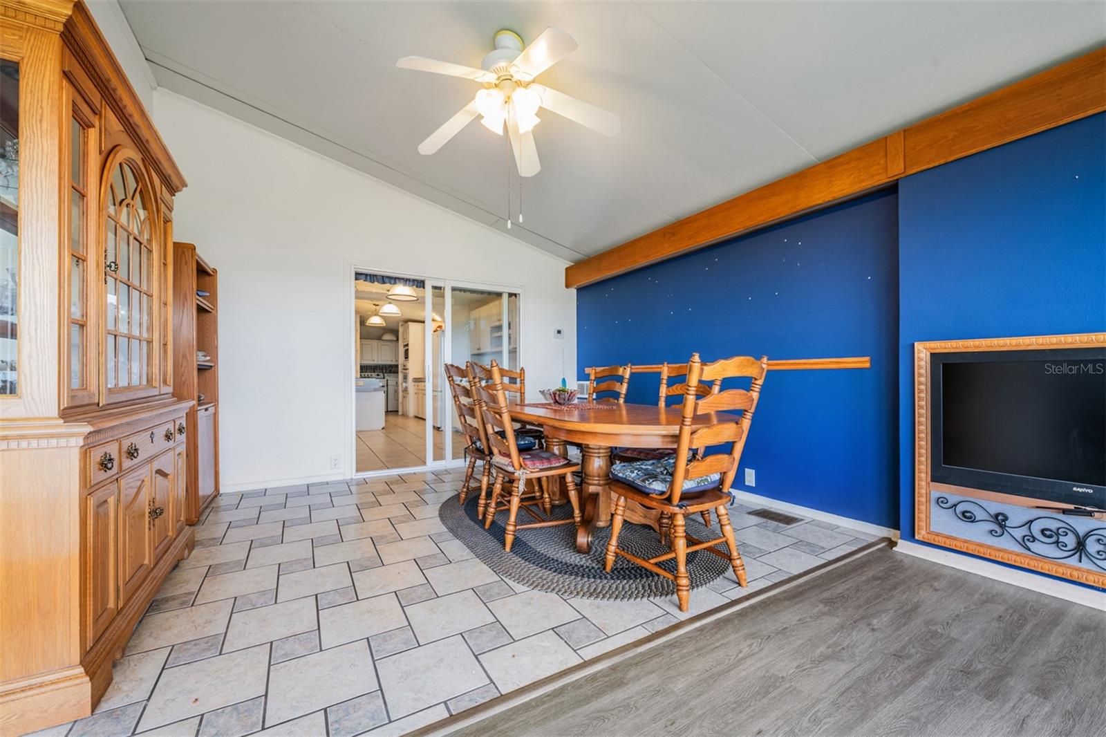 LAKE N GOLF ESTATES ADD - Residential