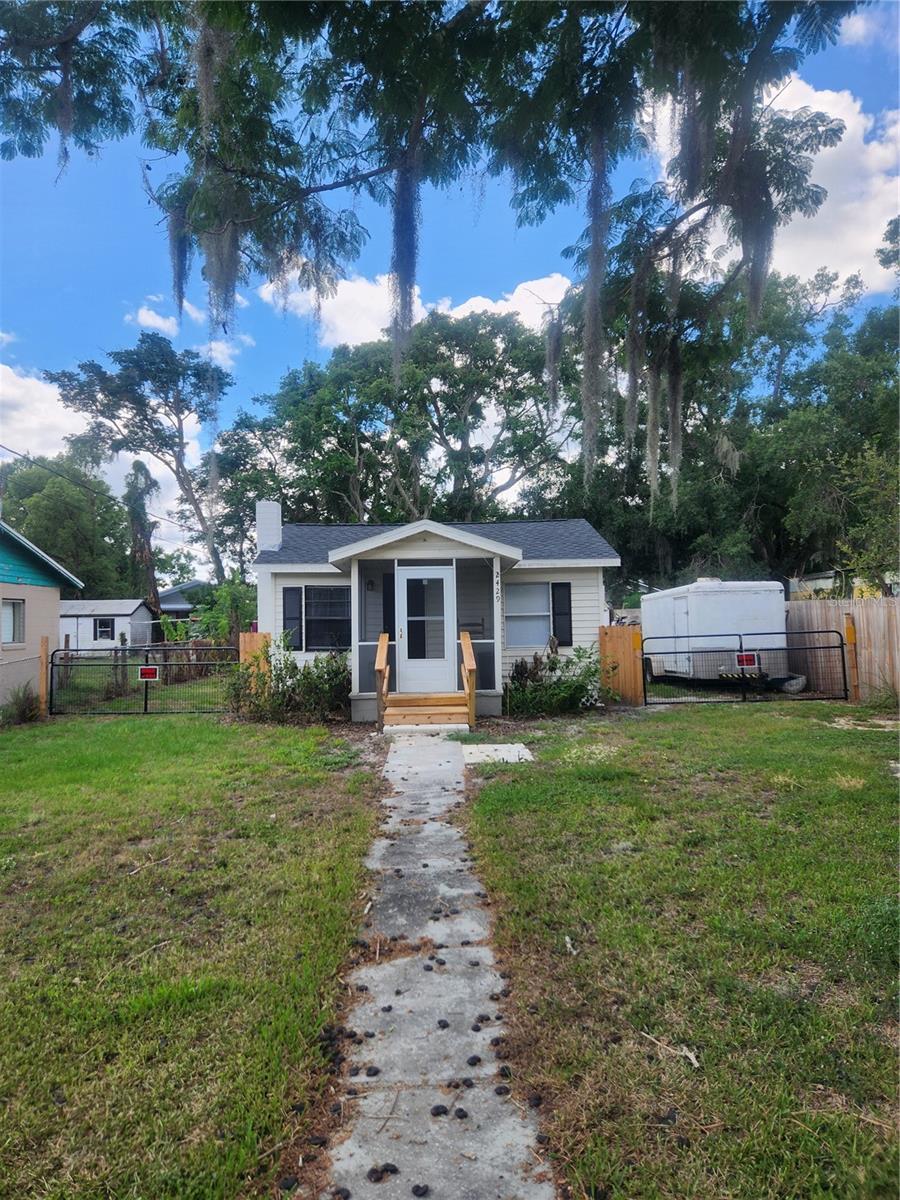 COUNTRY CLUB ESTATES RESUB PT - Residential