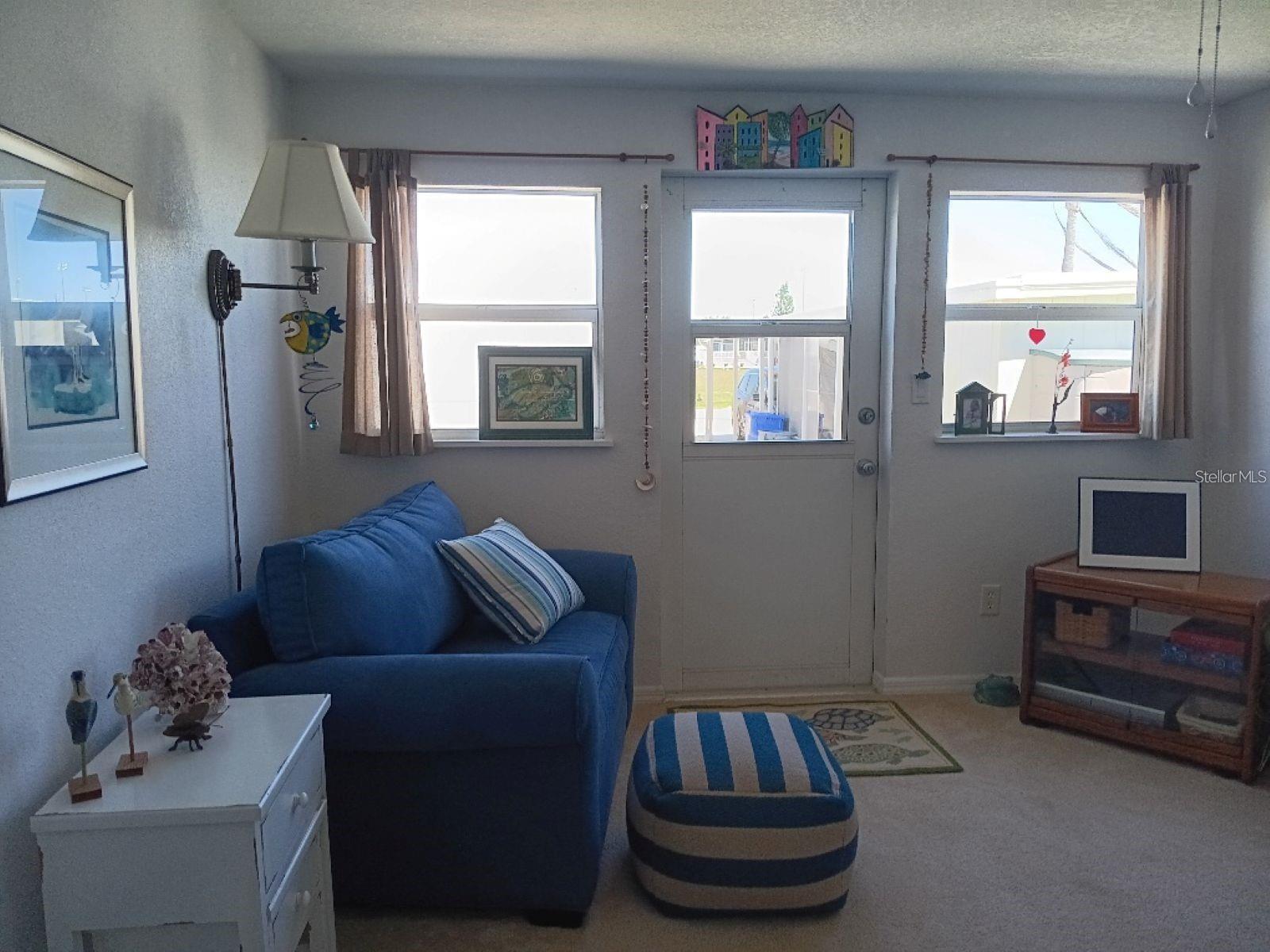 COUNTRY CLUB ESTATES - Residential