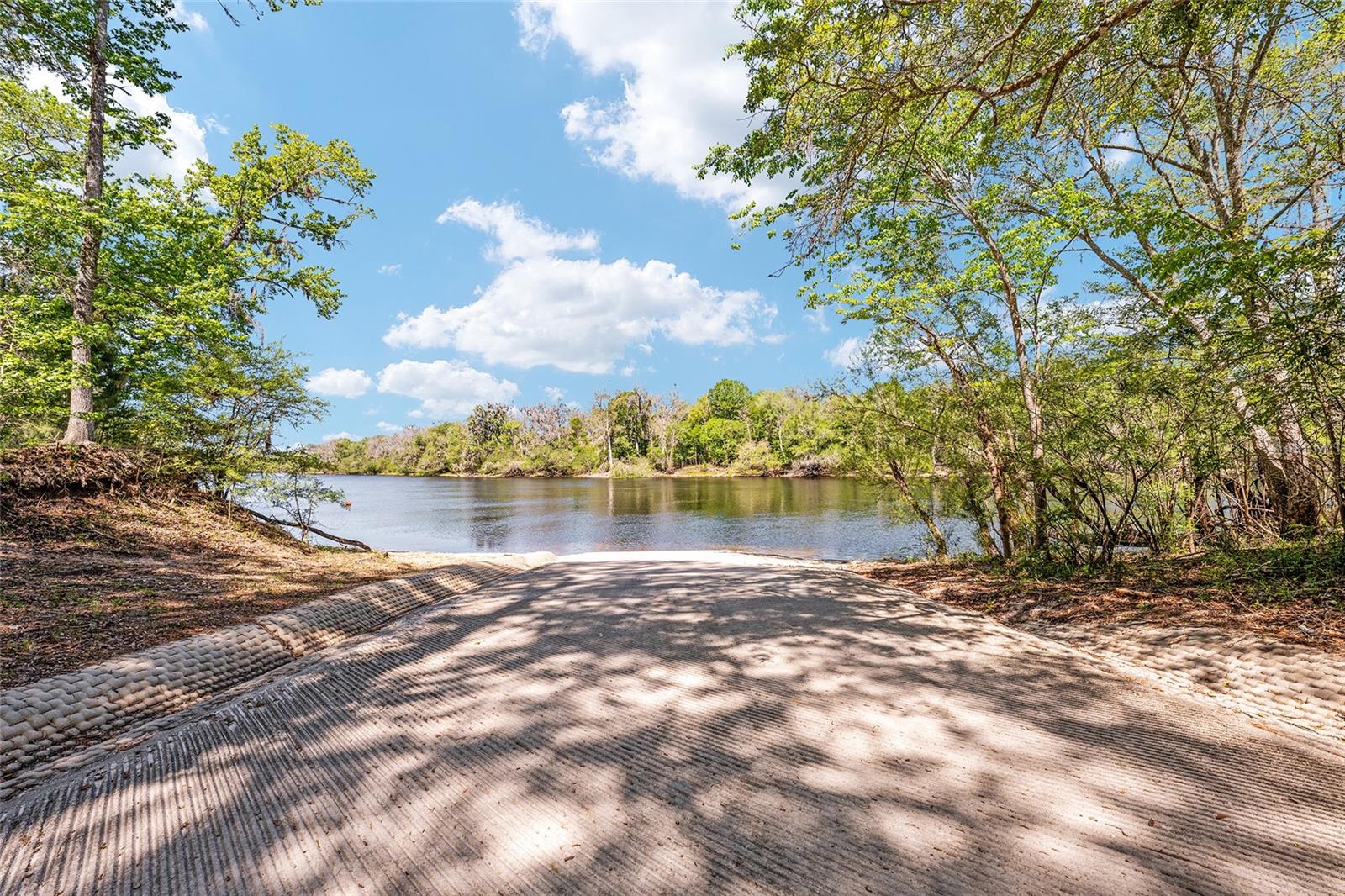 SUWANNEE ROVERA ESTATES - Residential