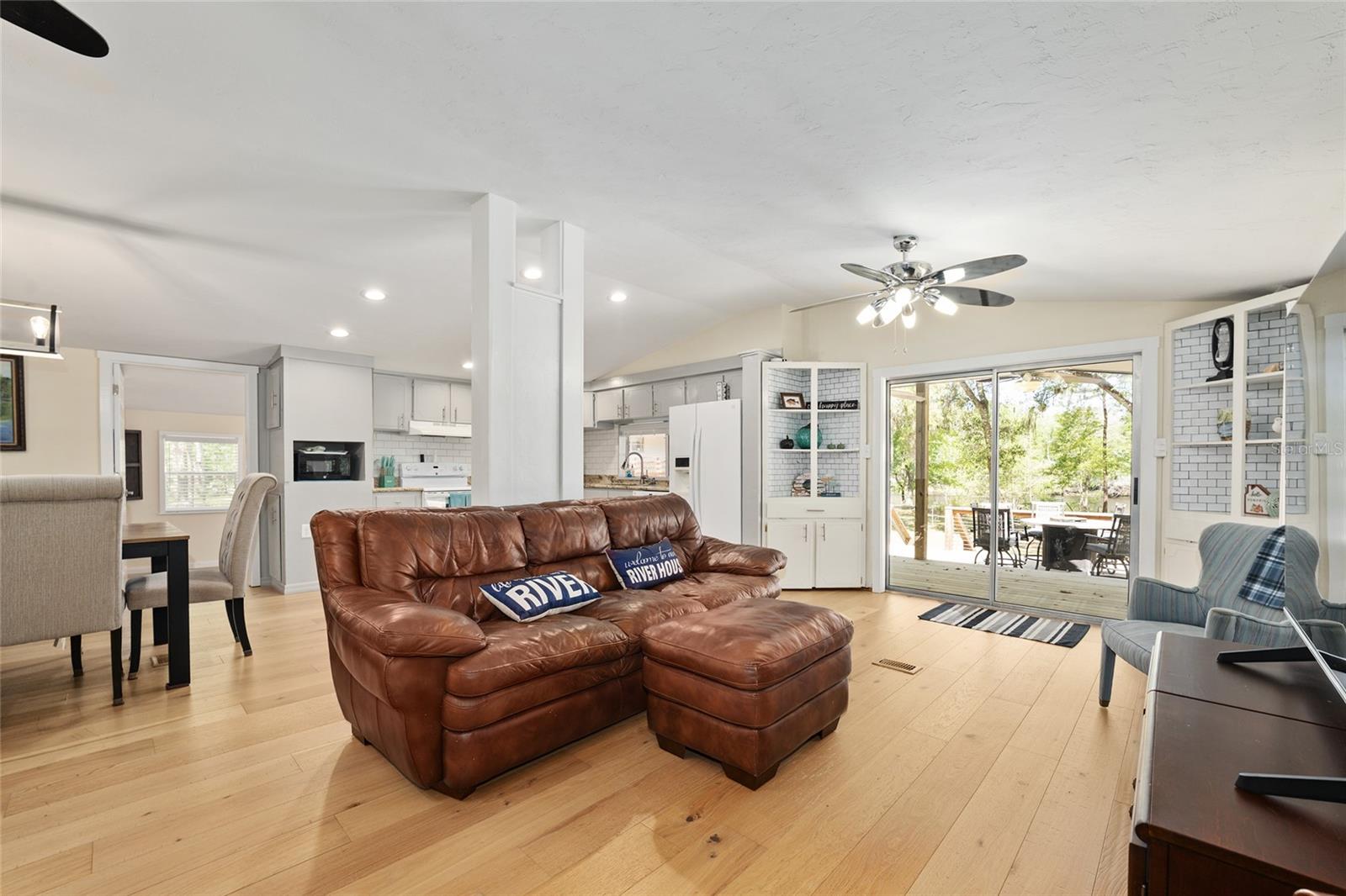 SUWANNEE ROVERA ESTATES - Residential