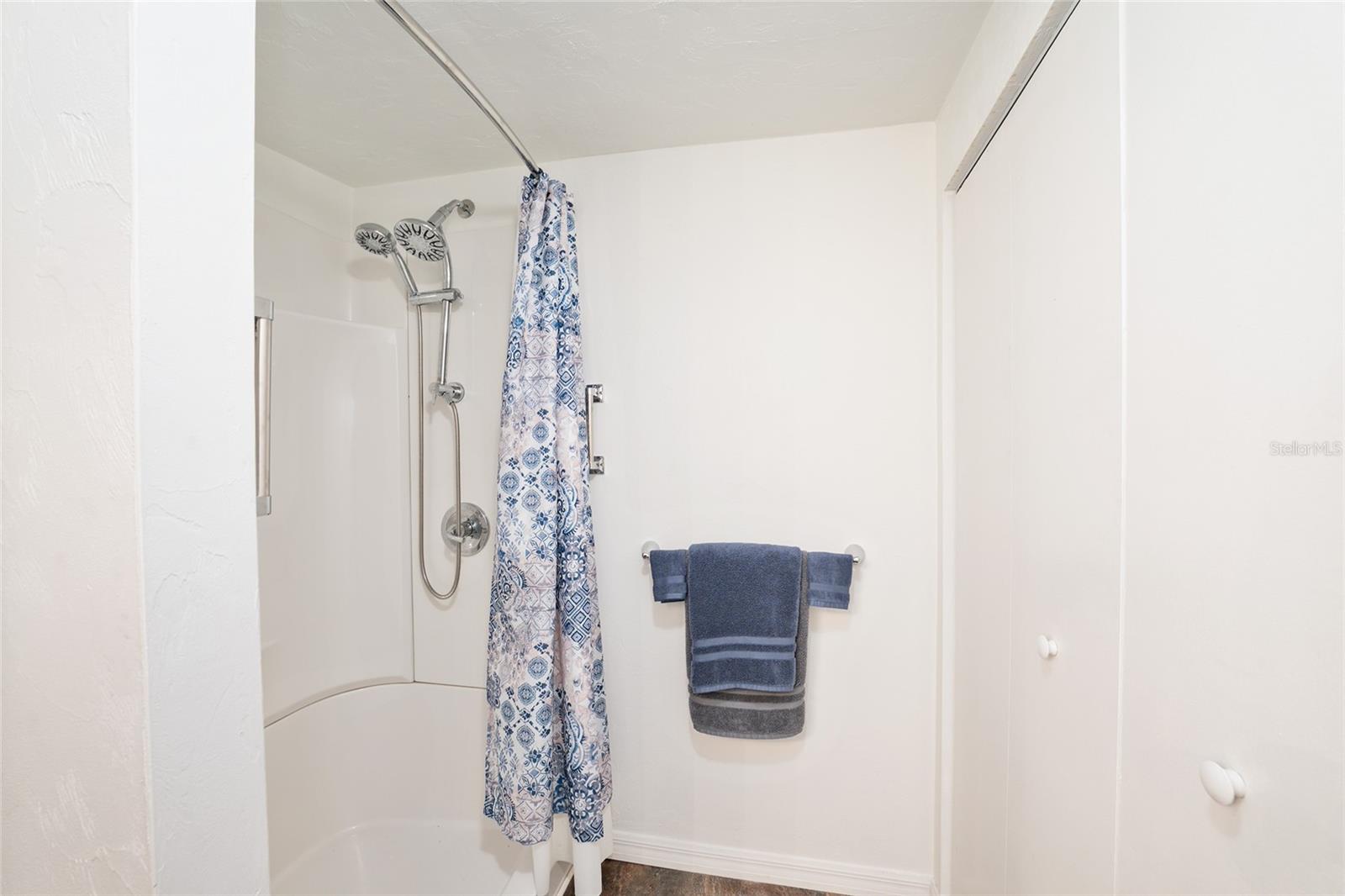 SUWANNEE ROVERA ESTATES - Residential