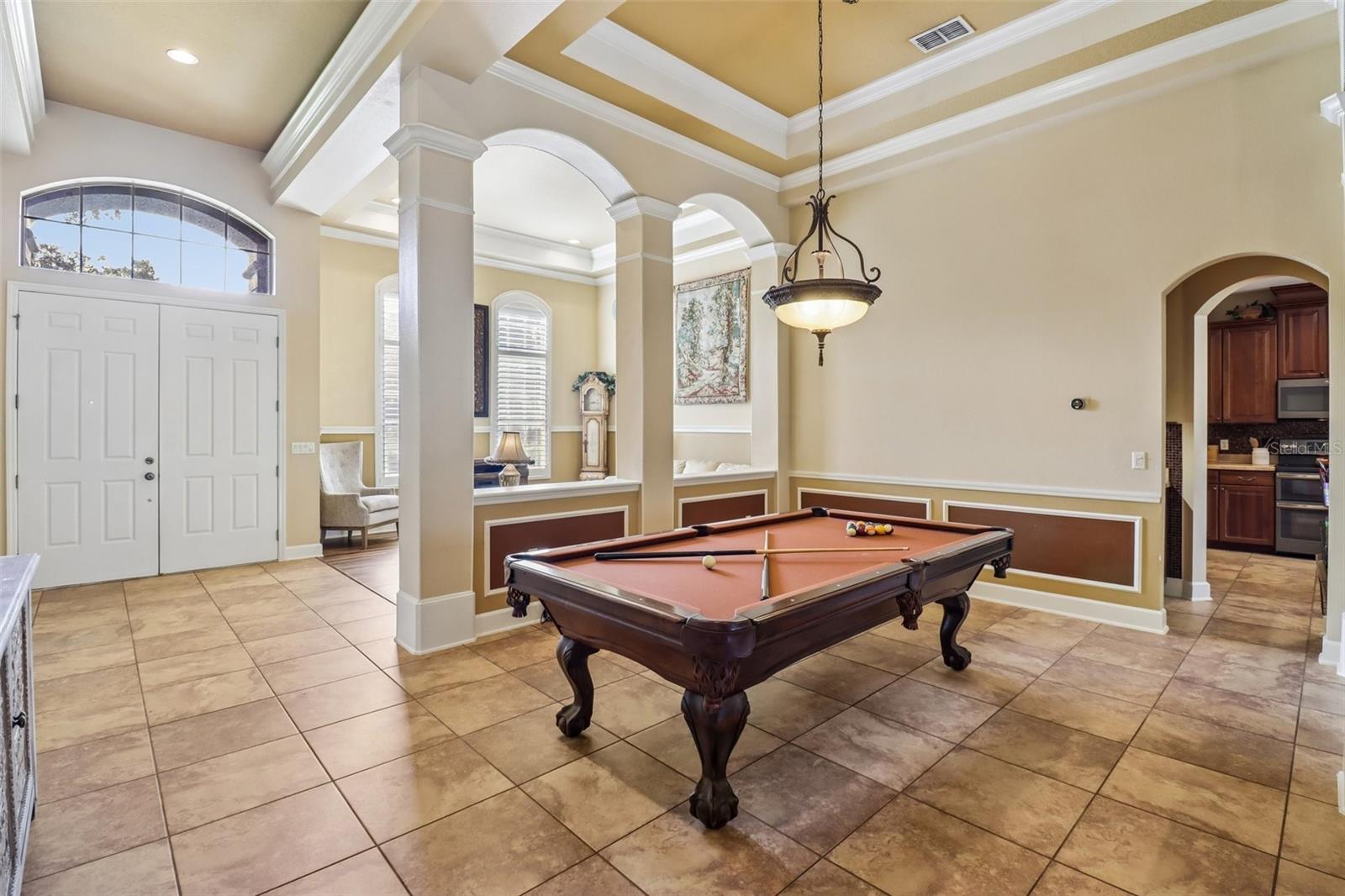 2947 CEDAR CREST DRIVE